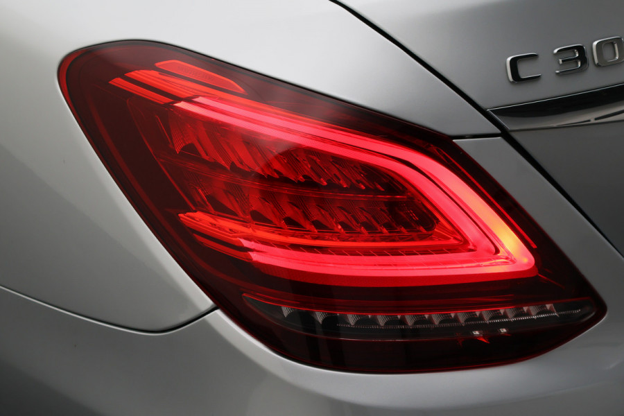 Mercedes-Benz C-Klasse 300 e 4MATIC AMG Line Panoramadak, Burmester, Memory, 360° Camera, Apple Carplay, Head-Up