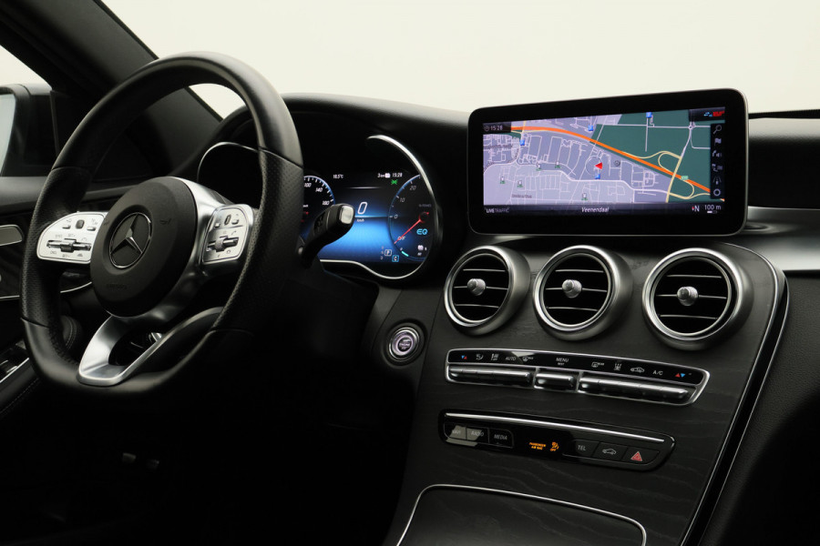 Mercedes-Benz C-Klasse 300 e 4MATIC AMG Line Panoramadak, Burmester, Memory, 360° Camera, Apple Carplay, Head-Up