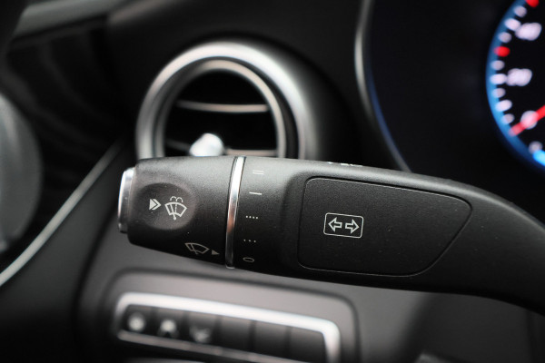 Mercedes-Benz C-Klasse 300 e 4MATIC AMG Line Panoramadak, Burmester, Memory, 360° Camera, Apple Carplay, Head-Up