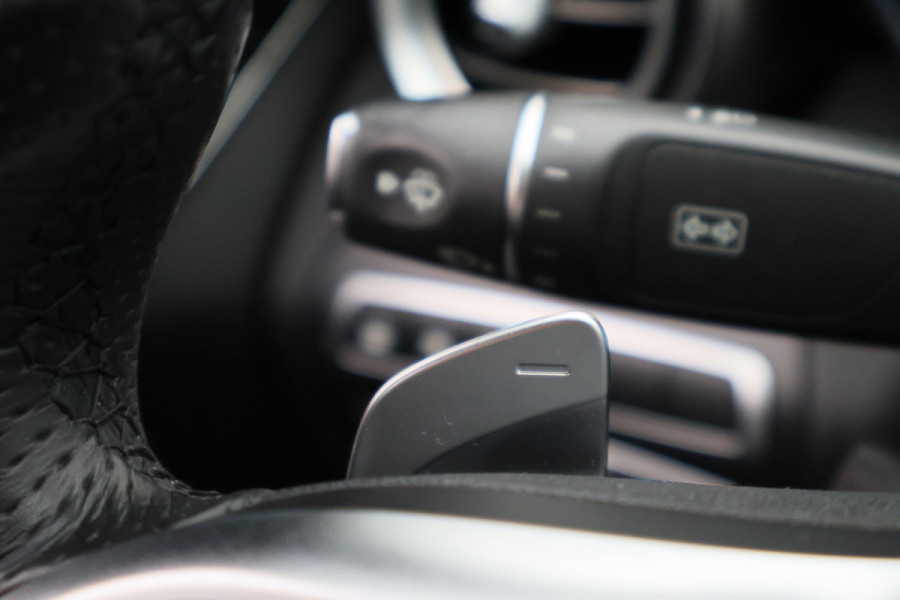 Mercedes-Benz C-Klasse 300 e 4MATIC AMG Line Panoramadak, Burmester, Memory, 360° Camera, Apple Carplay, Head-Up