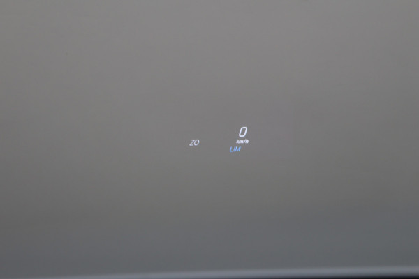 Mercedes-Benz C-Klasse 300 e 4MATIC AMG Line Panoramadak, Burmester, Memory, 360° Camera, Apple Carplay, Head-Up