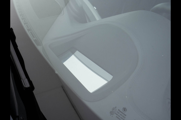 BMW 4 Serie Gran Coupé 420i M-Sportpack High Executive Edition (INCL-BTW) Aut. *LEATHER | FULL-LED | DIGI-COCKPIT | HIFI-SOUND | HEATED-SPORTSEATS | DAB+ | CAMERA | SHIFTPADDLES | PRIVACYGLASS | HEAD-UP | TOWBAR | KEYLESS | CARBON-INLAY | 19''ALU*