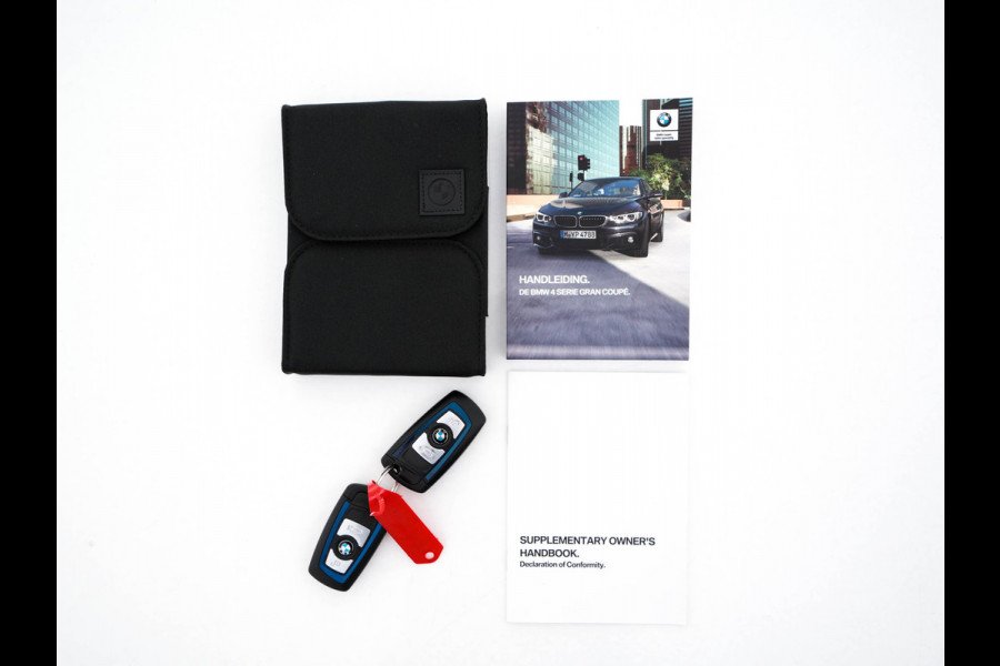 BMW 4 Serie Gran Coupé 420i M-Sportpack High Executive Edition (INCL-BTW) Aut. *LEATHER | FULL-LED | DIGI-COCKPIT | HIFI-SOUND | HEATED-SPORTSEATS | DAB+ | CAMERA | SHIFTPADDLES | PRIVACYGLASS | HEAD-UP | TOWBAR | KEYLESS | CARBON-INLAY | 19''ALU*