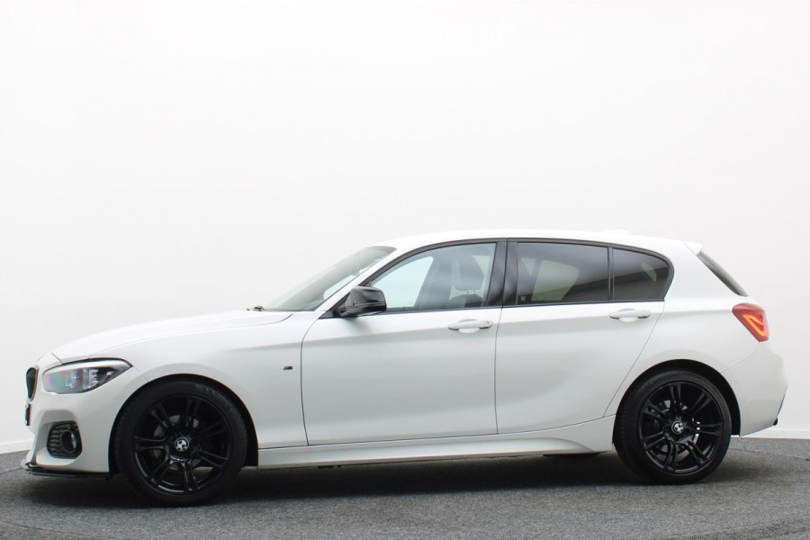 BMW 1-serie 118i Edition M Sport Shadow High Executive Automaat Leer, Navigatie, LED, Cruise, Stoelverwarming, 18"