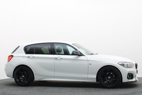 BMW 1-serie 118i Edition M Sport Shadow High Executive Automaat Leer, Navigatie, LED, Cruise, Stoelverwarming, 18"