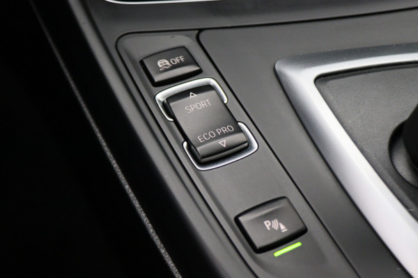 BMW 1-serie 118i Edition M Sport Shadow High Executive Automaat Leer, Navigatie, LED, Cruise, Stoelverwarming, 18"