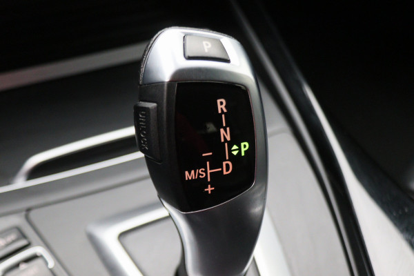 BMW 1-serie 118i Edition M Sport Shadow High Executive Automaat Leer, Navigatie, LED, Cruise, Stoelverwarming, 18"