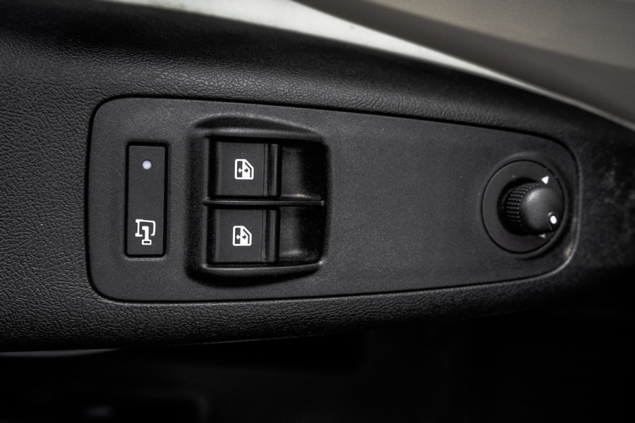 Peugeot Boxer **2.2 BlueHDi L1H1 | Euro 6 | 120 PK | Airco | MF Stuur**