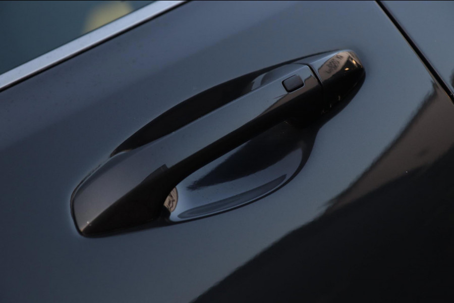 Kia ProCeed 1.6 T-GDI GT / PANODAK / MEMORY / ACC / JBL / KEYLESS / CAMERA