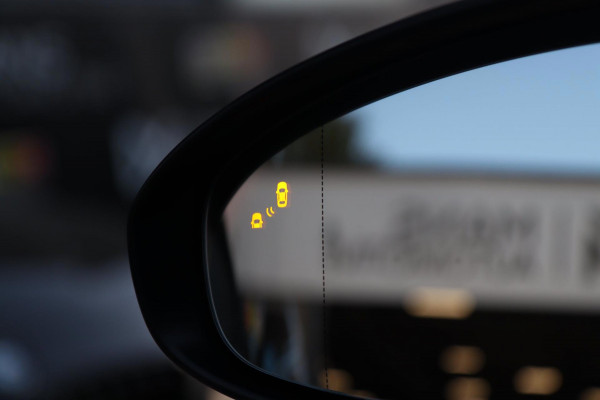 Kia ProCeed 1.6 T-GDI GT / PANODAK / MEMORY / ACC / JBL / KEYLESS / CAMERA