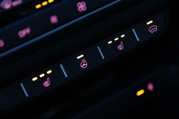 Kia ProCeed 1.6 T-GDI GT / PANODAK / MEMORY / ACC / JBL / KEYLESS / CAMERA