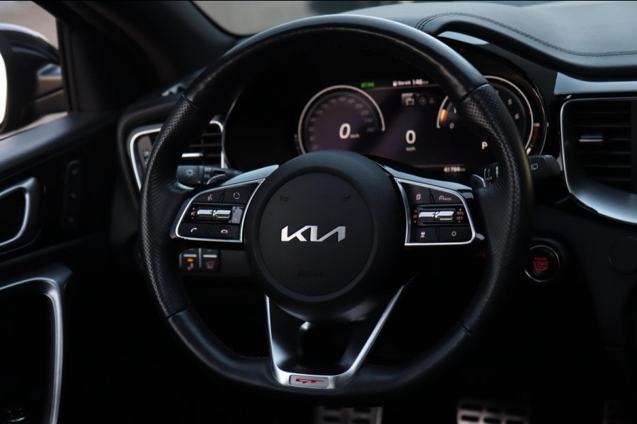Kia ProCeed 1.6 T-GDI GT / PANODAK / MEMORY / ACC / JBL / KEYLESS / CAMERA