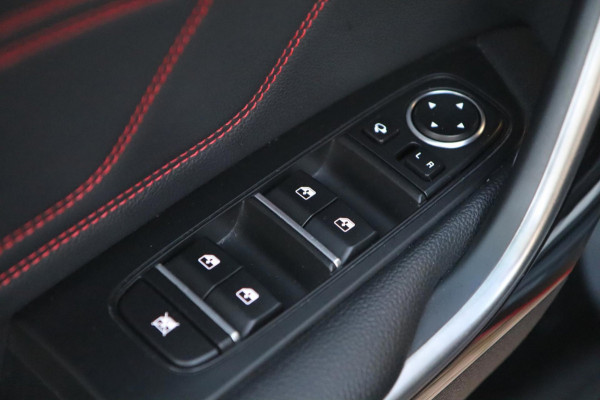 Kia ProCeed 1.6 T-GDI GT / PANODAK / MEMORY / ACC / JBL / KEYLESS / CAMERA