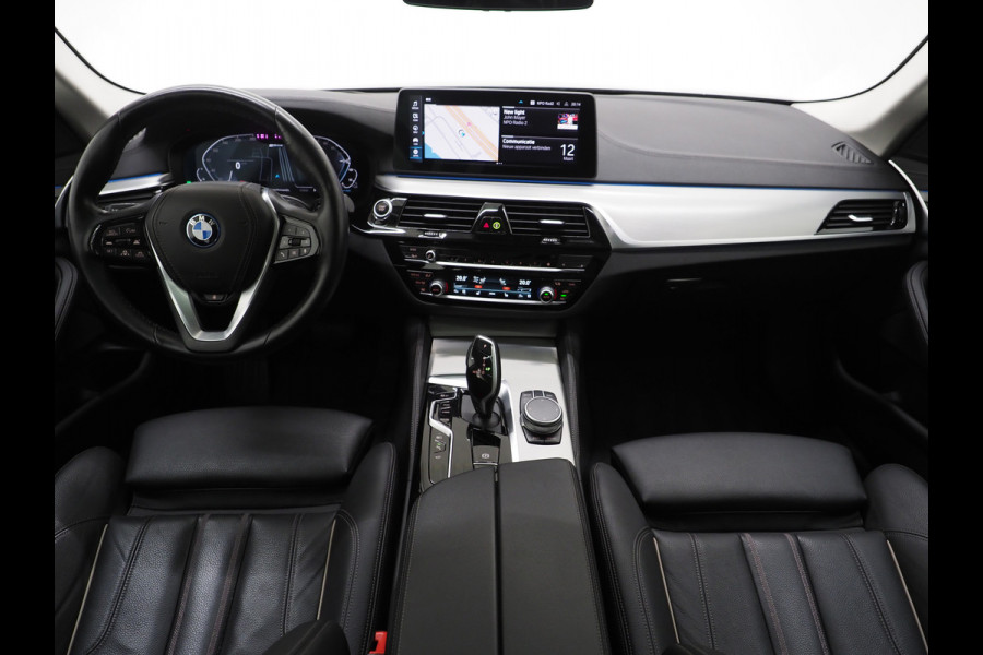 BMW 5 Serie Touring 530e xDrive | Panoramdak | Laser LED |Trekhaak | Leder | HUD | Keyless | Adaptive Cruise | Carplay