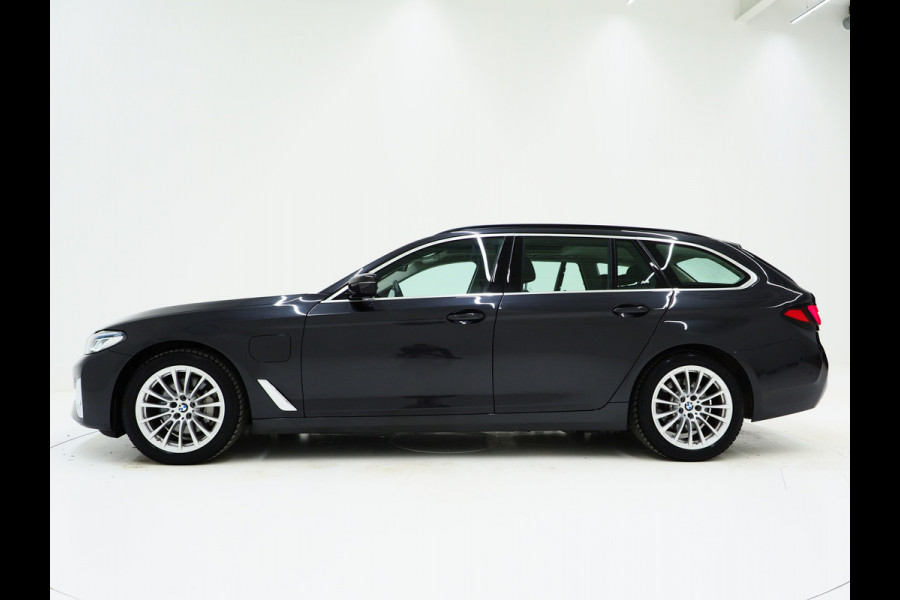 BMW 5 Serie Touring 530e xDrive | Panoramdak | Laser LED |Trekhaak | Leder | HUD | Keyless | Adaptive Cruise | Carplay
