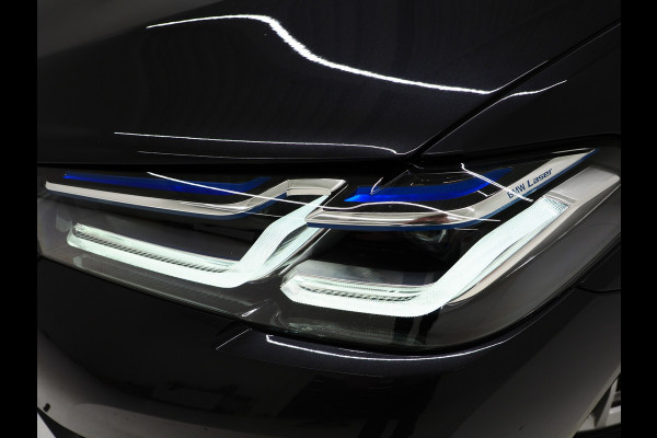 BMW 5 Serie Touring 530e xDrive | Panoramdak | Laser LED |Trekhaak | Leder | HUD | Keyless | Adaptive Cruise | Carplay