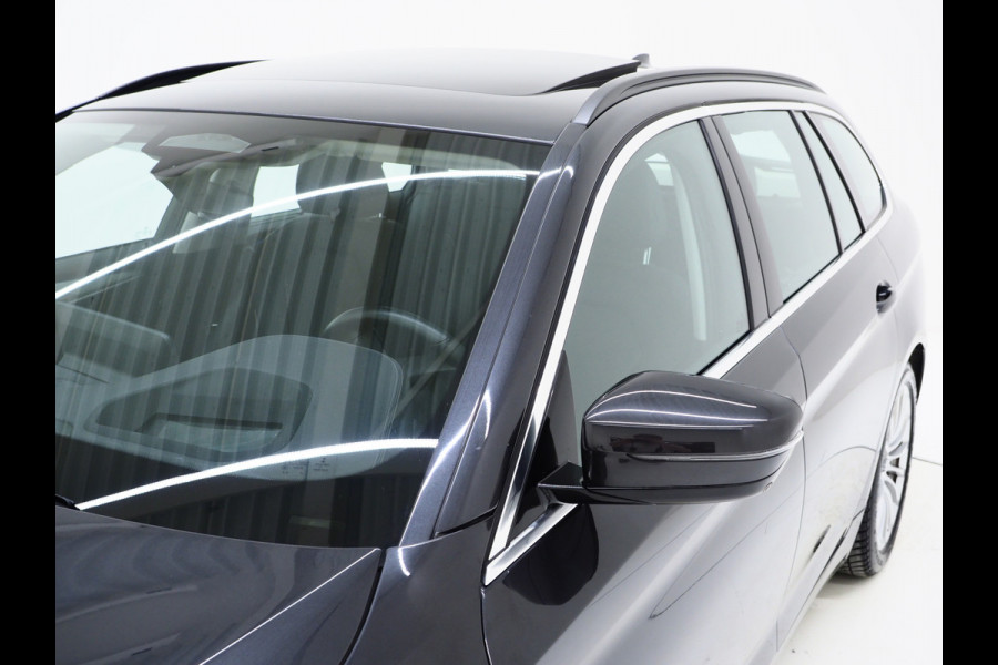 BMW 5 Serie Touring 530e xDrive | Panoramdak | Laser LED |Trekhaak | Leder | HUD | Keyless | Adaptive Cruise | Carplay