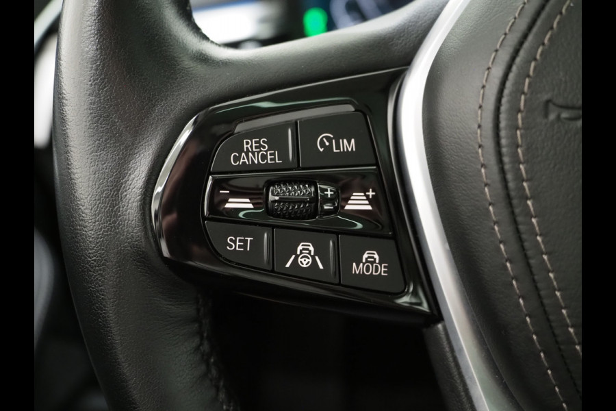 BMW 5 Serie Touring 530e xDrive | Panoramdak | Laser LED |Trekhaak | Leder | HUD | Keyless | Adaptive Cruise | Carplay