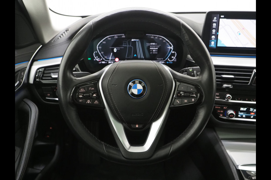 BMW 5 Serie Touring 530e xDrive | Panoramdak | Laser LED |Trekhaak | Leder | HUD | Keyless | Adaptive Cruise | Carplay