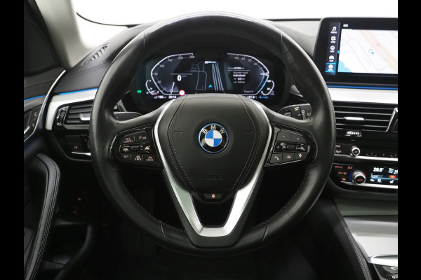 BMW 5 Serie Touring 530e xDrive | Panoramdak | Laser LED |Trekhaak | Leder | HUD | Keyless | Adaptive Cruise | Carplay