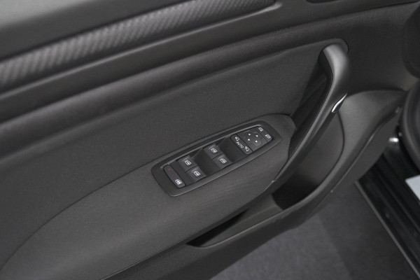 Renault Mégane Estate TCe 110 Limited | Apple Carplay | Parkeersensoren | Cruise Control | Navigatie