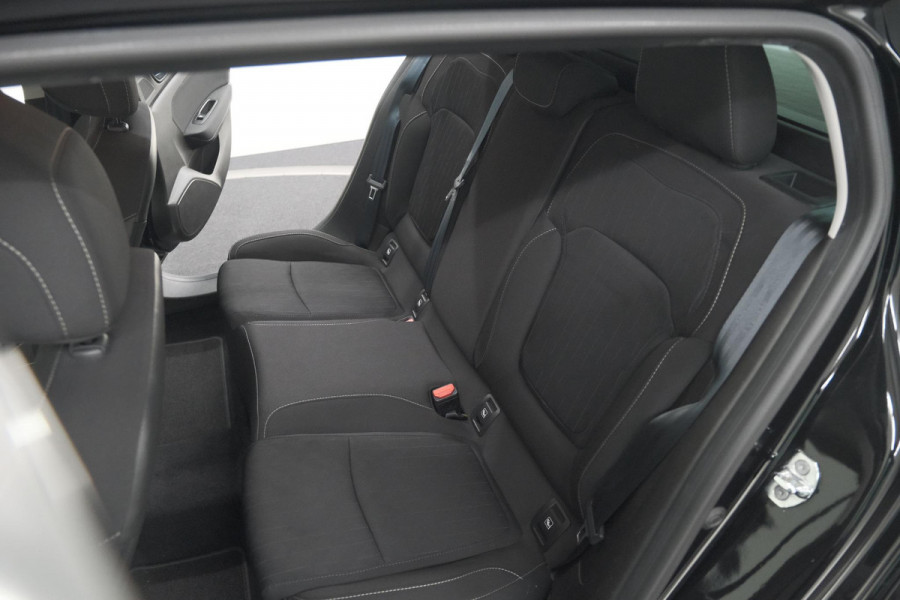 Renault Mégane Estate TCe 110 Limited | Apple Carplay | Parkeersensoren | Cruise Control | Navigatie