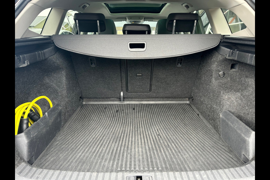 Škoda ENYAQ iV 60 92% SOH LEER PANORAMA TREKHAAK RIJKLAARPRIJS!