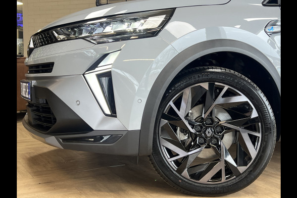 Renault Captur 1.6 E-Tech full hybrid 145 Esprit Alpine | Groot Navi | 19" | Stuur verwarming | Led | Carplay | 100% Renault Dealer Onderhouden!