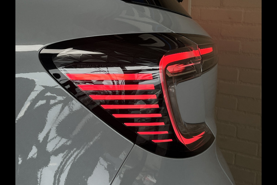 Renault Captur 1.6 E-Tech full hybrid 145 Esprit Alpine | Groot Navi | 19" | Stuur verwarming | Led | Carplay | 100% Renault Dealer Onderhouden!