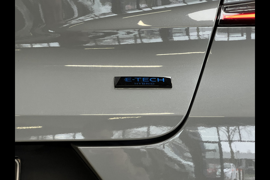 Renault Captur 1.6 E-Tech full hybrid 145 Esprit Alpine | Groot Navi | 19" | Stuur verwarming | Led | Carplay | 100% Renault Dealer Onderhouden!