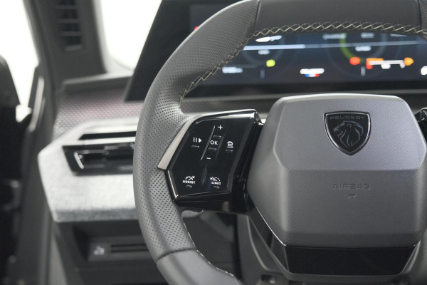 Peugeot 3008 1.2 Hybrid 136 GT | Pack Winter | Camera | Adaptieve Cruise Control | Elektrische Kofferklep