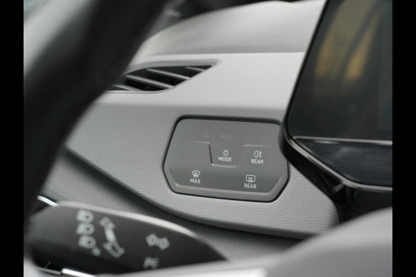 Volkswagen ID.3 First 58 kWh | Apple Carplay/Android Auto | Cruise control adaptief met stop&go |