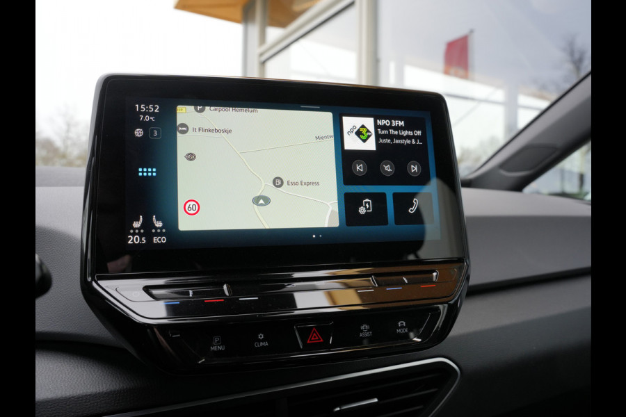 Volkswagen ID.3 First 58 kWh | Apple Carplay/Android Auto | Cruise control adaptief met stop&go |