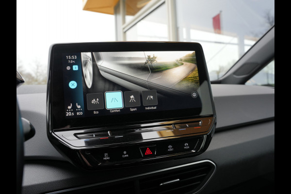 Volkswagen ID.3 First 58 kWh | Apple Carplay/Android Auto | Cruise control adaptief met stop&go |