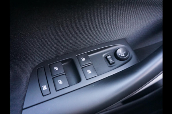 Opel Astra Sports Tourer 1.4 Edition All Seasonbanden