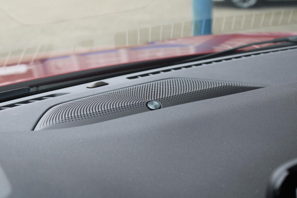 Ford Kuga 2.5 PHEV ST-Line X | Winterpack | Adaptive Cruise Control | BLIS | Climate Control | Camera | Navigatie |