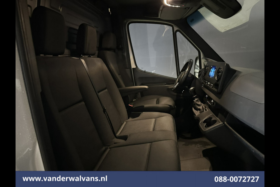 Mercedes-Benz Sprinter 316 CDI 164pk L3H2 Euro6 Airco | Camera | Apple Carplay | Cruisecontrol | Chauffeursstoel Android Auto, Stoelverwarming, Bijrijdersbank, 3500kg trekvermogen