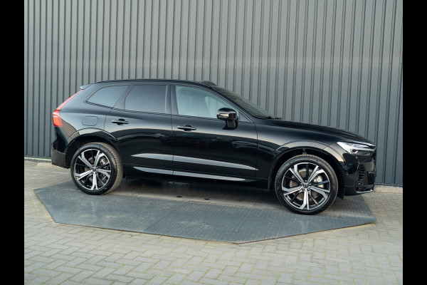 Volvo XC60 2.0 T6 Plug-in hybrid AWD Plus Dark | 360 Camera | Harman/Kardon | Trekhaak | Panodak | Dodehoek sensoren | Prijs Rijklaar!!