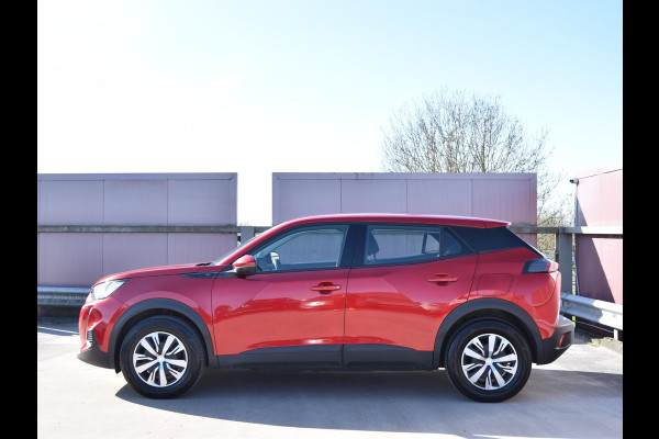 Peugeot e-2008 EV Active 50 kWh SOH 92% | NAVI & CARPLAY | CAMERA MET SENSOREN | E.C.C. |