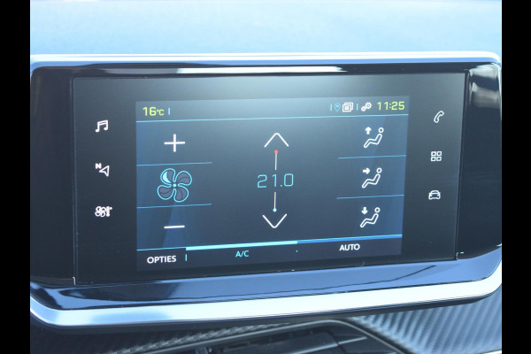 Peugeot e-2008 EV Active 50 kWh SOH 92% | NAVI & CARPLAY | CAMERA MET SENSOREN | E.C.C. |