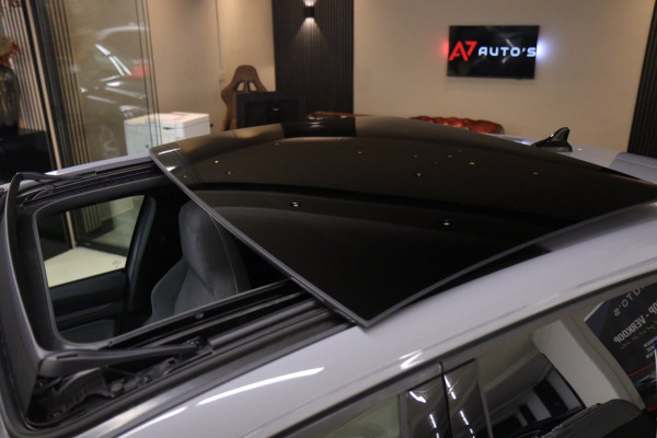 Volkswagen Golf 1.5 eTSI R-Line Business PANO/CAM/CARPLAY/IQ/ACC/DCC/VOL