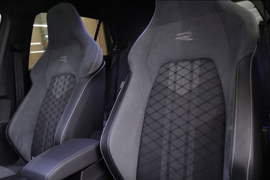 Volkswagen Golf 1.5 eTSI R-Line Business PANO/CAM/CARPLAY/IQ/ACC/DCC/VOL