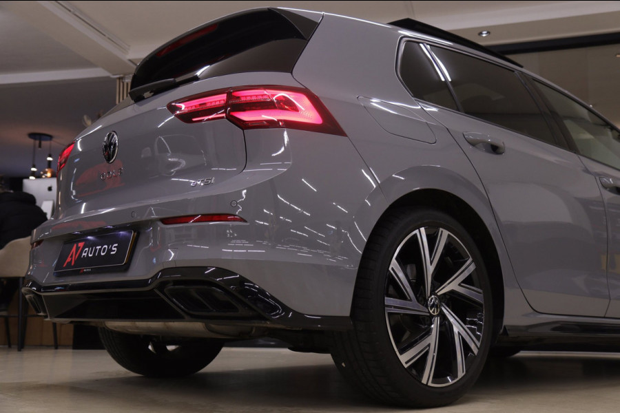 Volkswagen Golf 1.5 eTSI R-Line Business PANO/CAM/CARPLAY/IQ/ACC/DCC/VOL