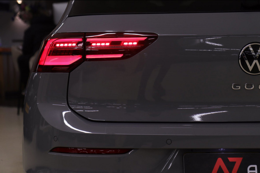 Volkswagen Golf 1.5 eTSI R-Line Business PANO/CAM/CARPLAY/IQ/ACC/DCC/VOL