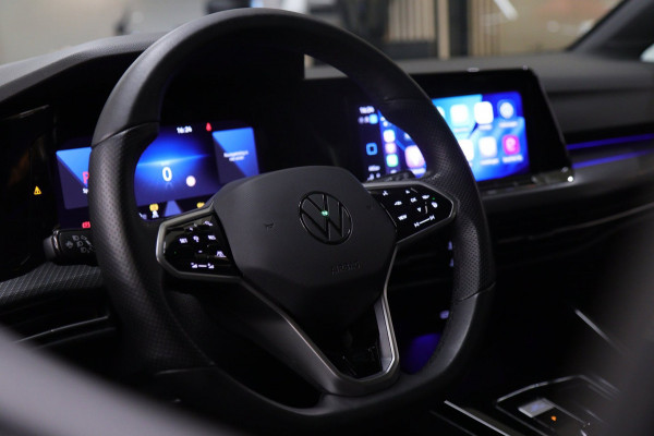 Volkswagen Golf 1.5 eTSI R-Line Business PANO/CAM/CARPLAY/IQ/ACC/DCC/VOL