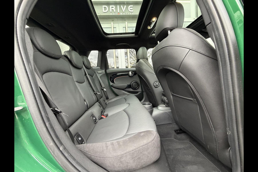 MINI Mini 1.5 Cooper Camden Edition |Pano|Leer|British racing green - Black exterior