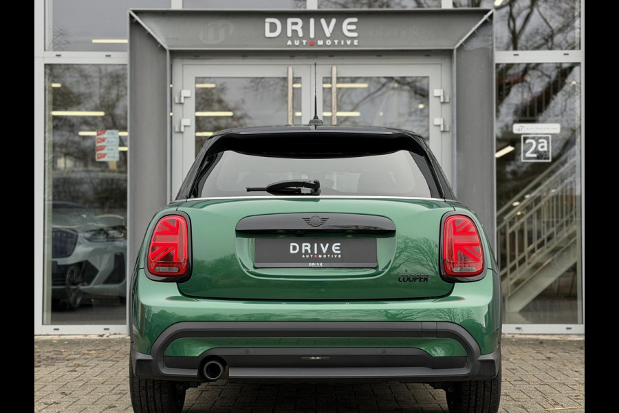 MINI Mini 1.5 Cooper Camden Edition |Pano|Leer|British racing green - Black exterior