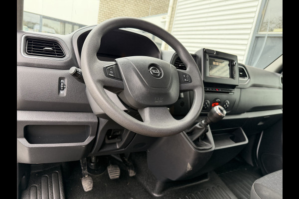 Opel Movano 2.3 Turbo 150pk L2H2 / vaste prijs rijklaar € 17.950 ex btw / lease vanaf € 302 / euro 6 / bpm vrij / airco / cruise / camera / imperial + trap / trekhaak 2500 kg !