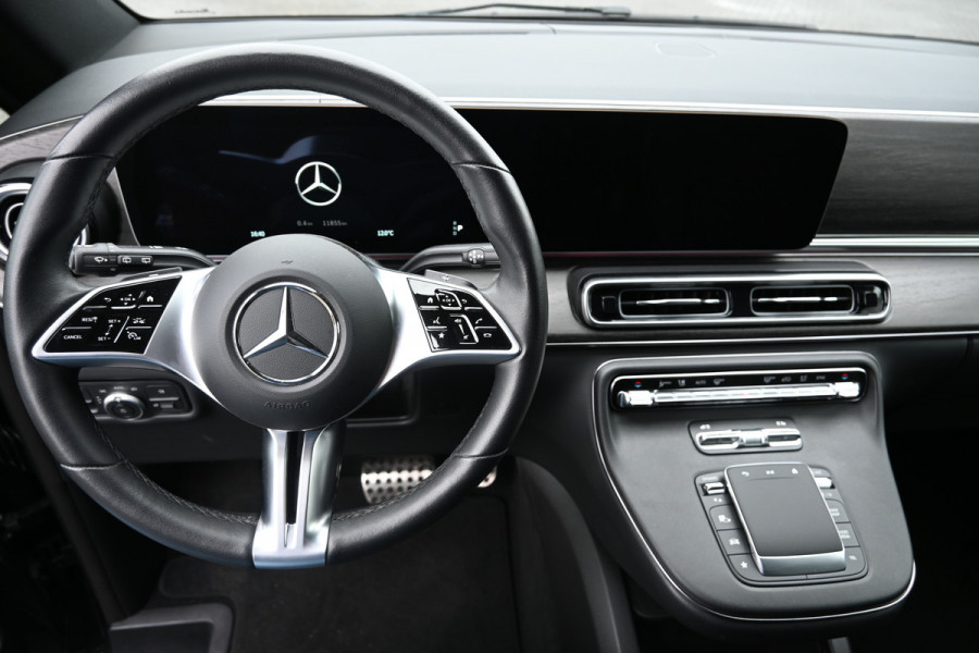 Mercedes-Benz V-Klasse 300d AMG L2 DC AMG pakket, Easy pakket, Winter pakket, Etc.