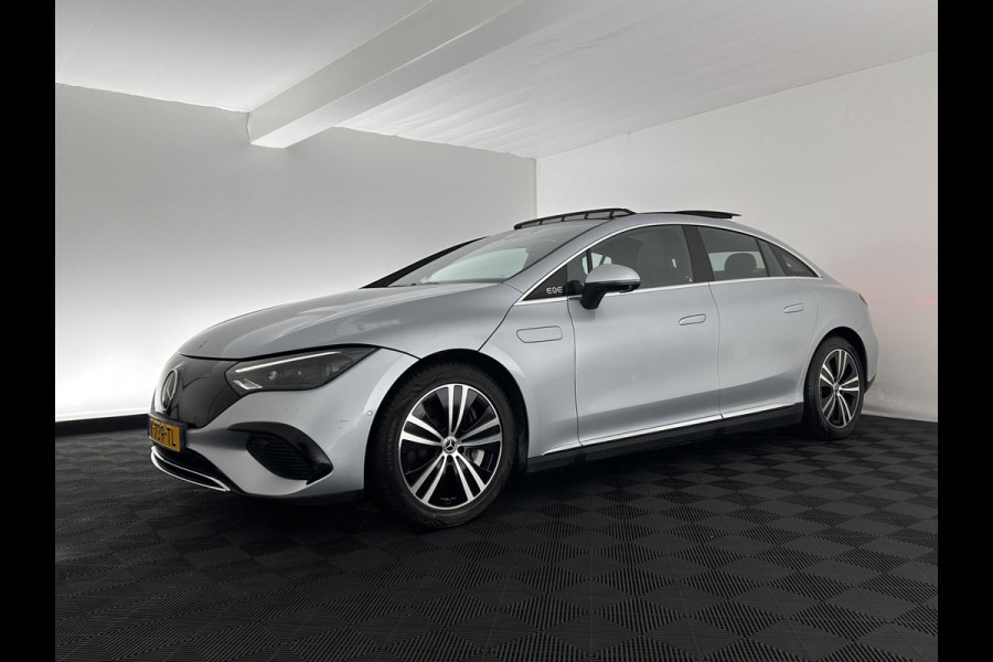 Mercedes-Benz EQE 300 Luxury Line 89 kWh [ 3-Fase ] (INCL.BTW) Aut. *PANO | FULL-LED | ADAPTIVE-CRUISE | MEMORY-PACK | TOP-VIEW | WIDE-SCREEN-DIGI-COCKPIT | NAVI-FULLMAP | DAB | COMFORT-SEATS | ECC | SHIFT-PADDLES | CAMERA | PDC | PRIVACY-GLAS